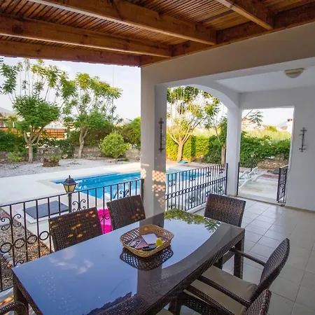 Fethiye White Garden Villa * 페티예